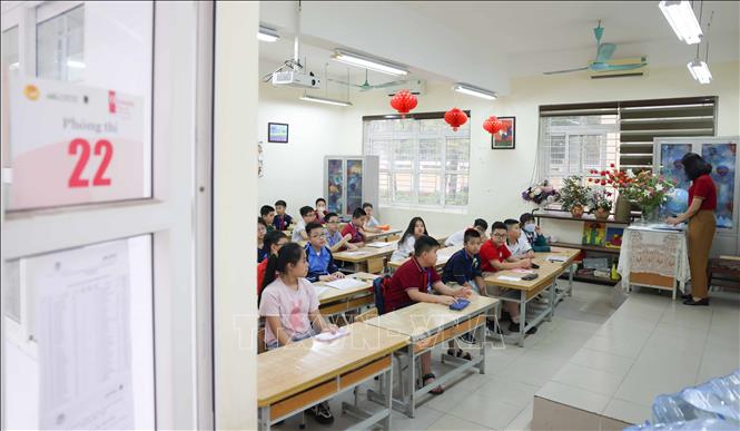 Olympic Tiếng Anh Tiểu học là một trong những hoạt động tiêu biểu của Sở GD-ĐT Hà Nội trong việc thực hiện “Đề án dạy và học ngoại ngữ trong hệ thống giáo dục quốc dân”. Ảnh: Thanh Tùng - TTXVN 